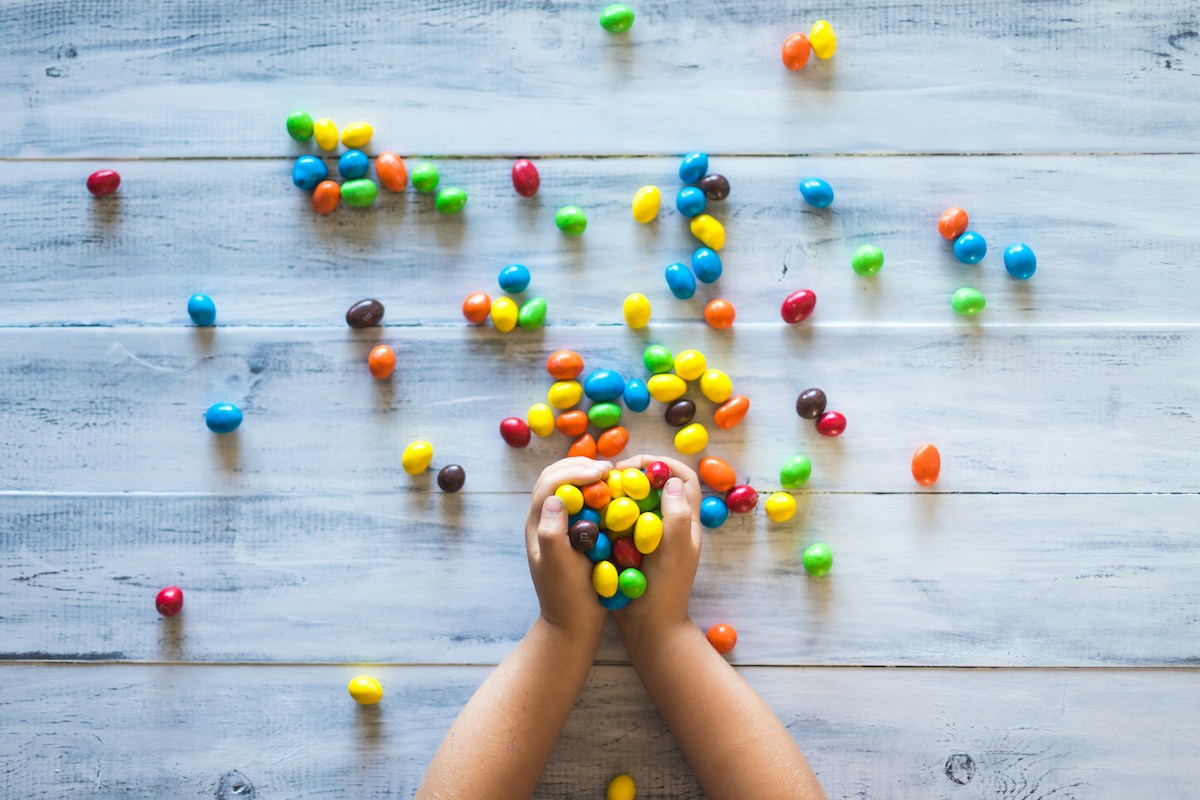 toddler throwing food